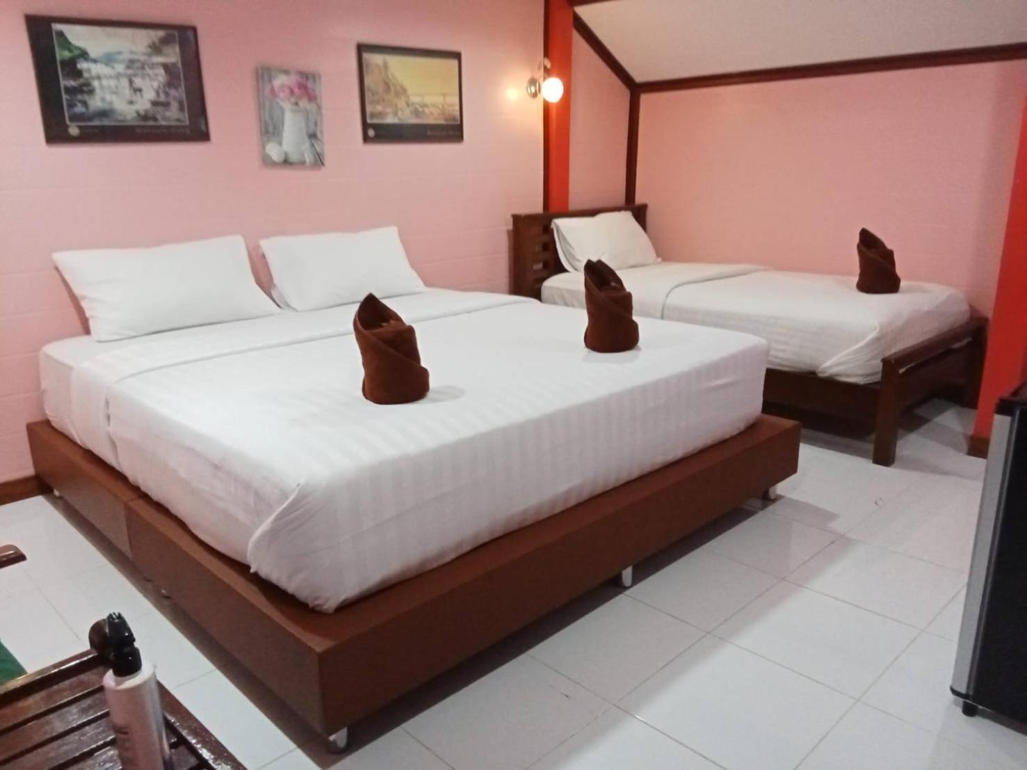 Haad Somboon House Ξενοδοχείο Bang Saphan Εξωτερικό φωτογραφία